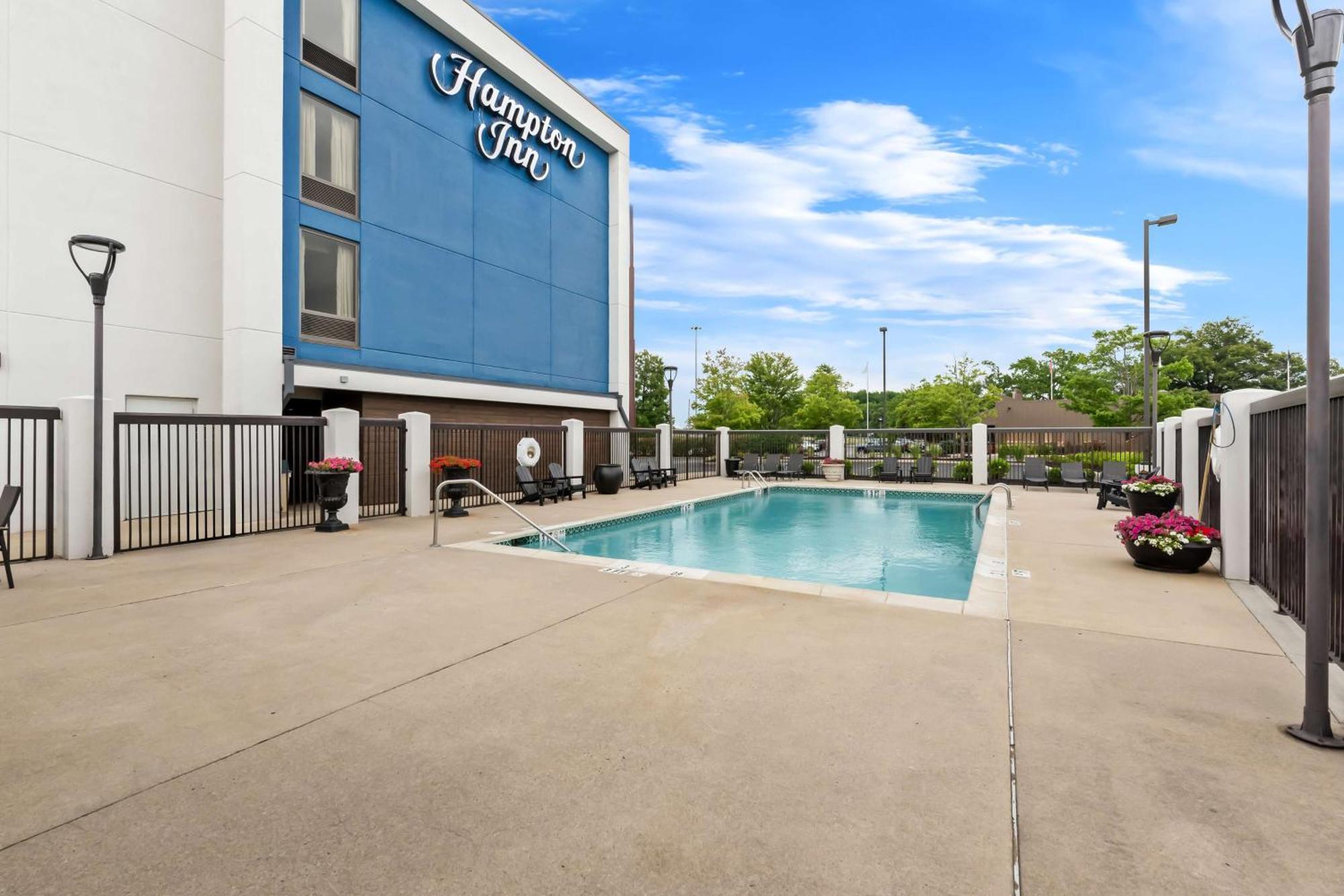 Hampton Inn Pennsville Exterior photo