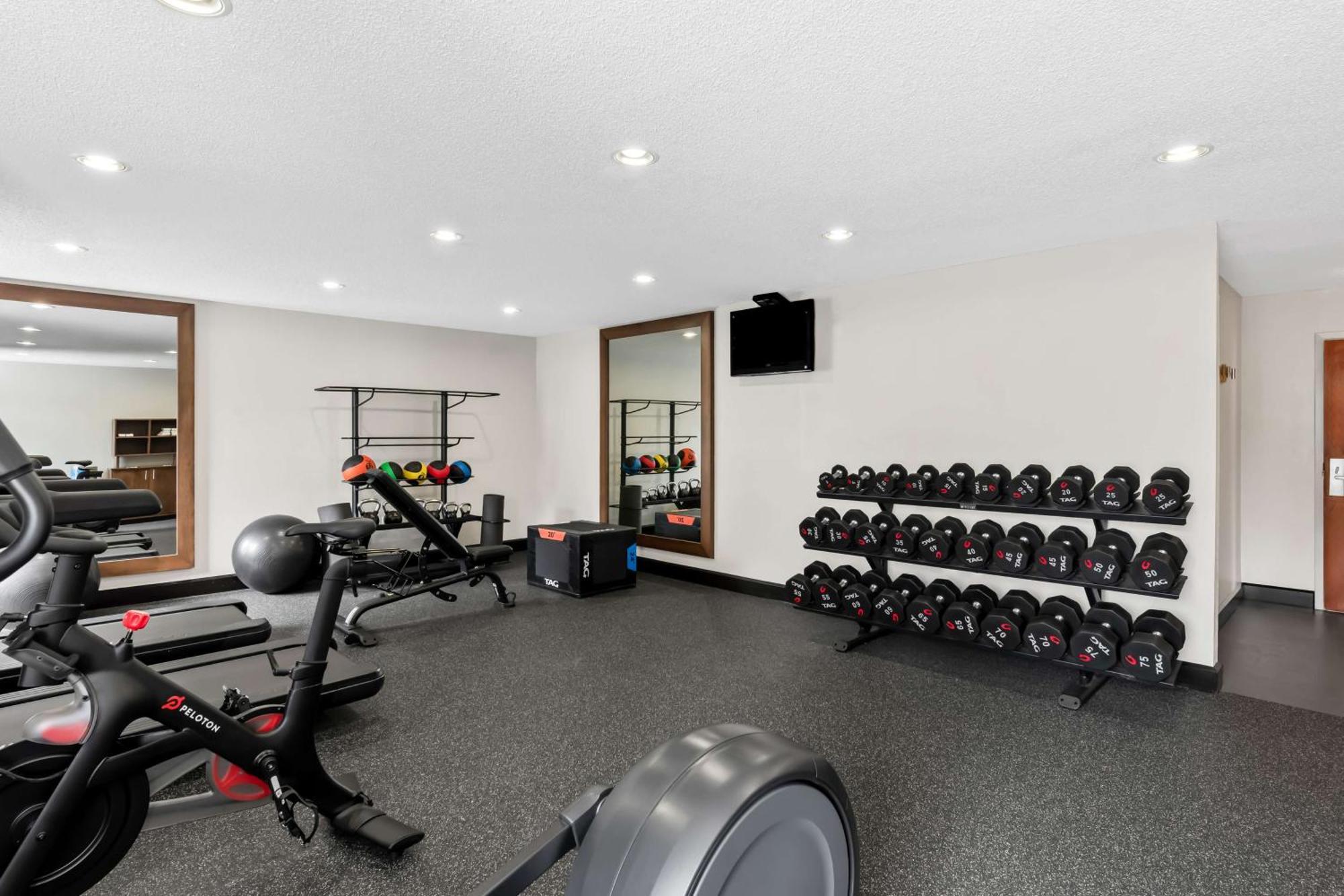 Hampton Inn Pennsville Exterior photo